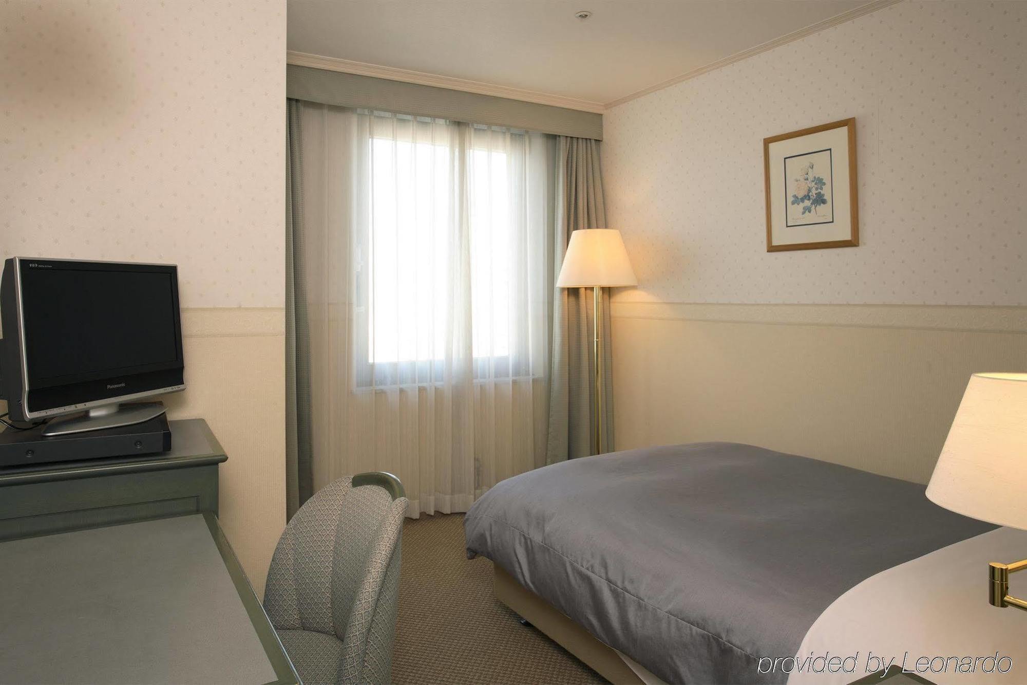 Jr-East Hotel Mets Kokubunji Bagian luar foto